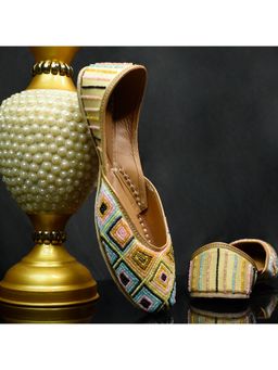 YASSIO - Women Haniya Embroidered Mustard Juttis