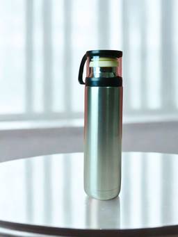 The Home Co - Silver Solid Stainless Steel Bottle