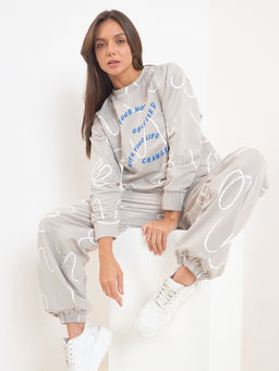 Sweet Dreams - Women Printed Grey Sweatshirt & Pyjama
