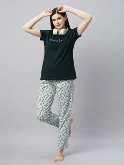 Quira - Women Green Cotton Printed Cotton T-shirt & Pyjama