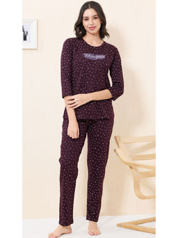 Quira - Women Wine Printed Regular Fit T-shirt & Pyjama