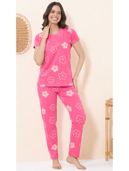 Quira - Women Pink Printed Regular Fit T-shirt & Pyjama