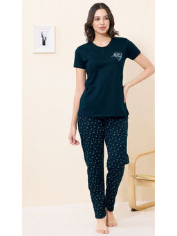 Quira - Women Green Printed Regular Fit T-shirt & Pyjama