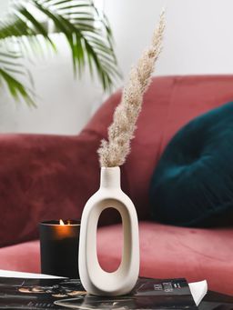 PUREZENTO - Keiko Vase In Color Off White