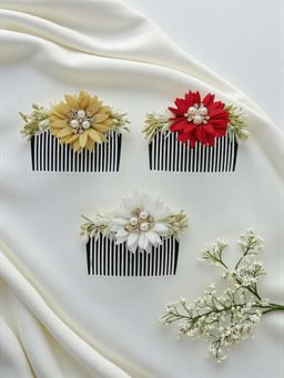 Accessher - Floral Pearl Bridal Side Comb Hair Clip For Hairstyling