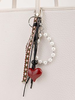 Kazo - Mrika Pearl Chain and Heart Bag Charm (S)
