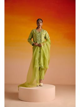 OHH CROW - Green Embroidered Raw Silk Kurta with Pant and Dupatta (Set of 3)