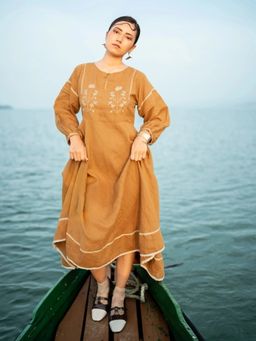 URNAM - Isla Brown Dress