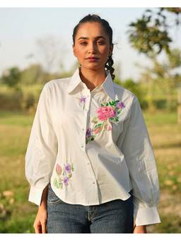 Rasra Mai - White Evva Hand-Embroidered Shirt