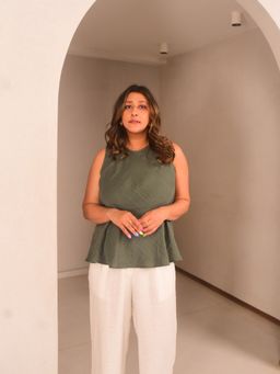 WHY SO BLUE - Dark Green Top