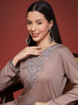 Nayam by lakshita - Embroidered Round Neck Straight Kurta and Palazzo (Set of 2)