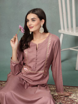 Nayam by lakshita - Solid Thread Embroidered Rayon Straight Kurta with Trouser (Set of 2)