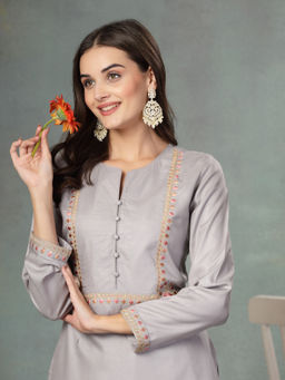 Nayam by lakshita - Solid Thread Embroidered Rayon Straight Kurta with Trouser (Set of 2)