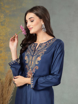 Nayam by lakshita - Solid Embroidered Rayon Straight Kurta with Trouser (Set of 2)