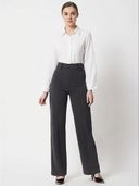Black color option, Currently selected