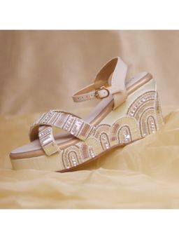 Around Always - Dwaar Ivory Wedges