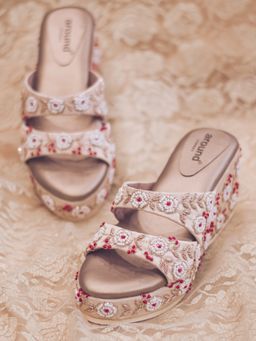 Around Always - Gulshan Knots Gold Wedges