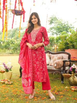 Vaamsi - Red Floral Embroidered Straight Kurta with Pant and Dupatta