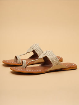 ERIDANI - Women Deeya Cream Braided Toe Ring Kolhapuri
