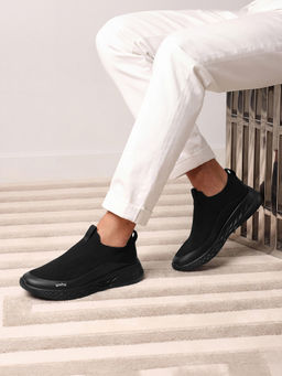 Yoho - Men Black UrbanEazyX Sneakers