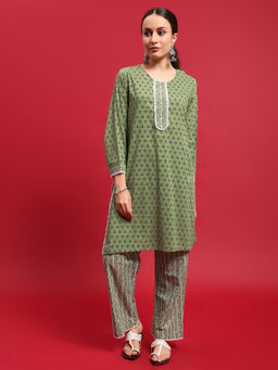 Shree - Women Cotton Green Floral Print Kurta with Comfort Pant (Set of 2)