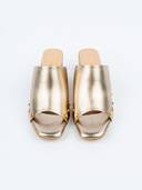 Gold color option, Currently selected