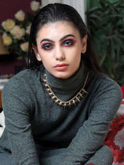 Odette - Pointy Sharp Statement Necklace- Gold