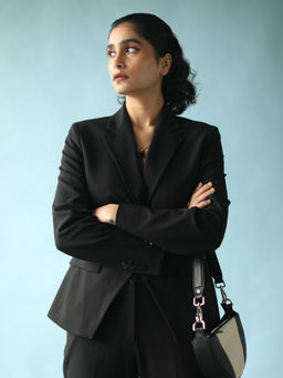 Qua - Black The Indra Blazer