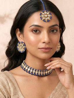 Peora - Kundan and Blue Choker Necklace & Earrings and Maangtikka