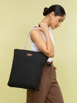 Zouk - Jet Black Ivy Tote Bag