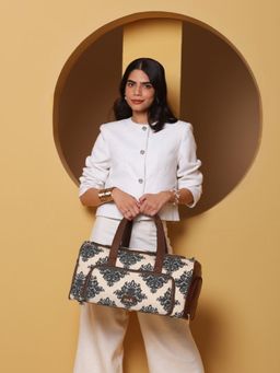 Zouk - Beige Mughal Motif Weekender Duffel Bag (M)