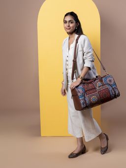 Zouk - Multi-Color Mandala Print Weekender Duffel Bag (M)