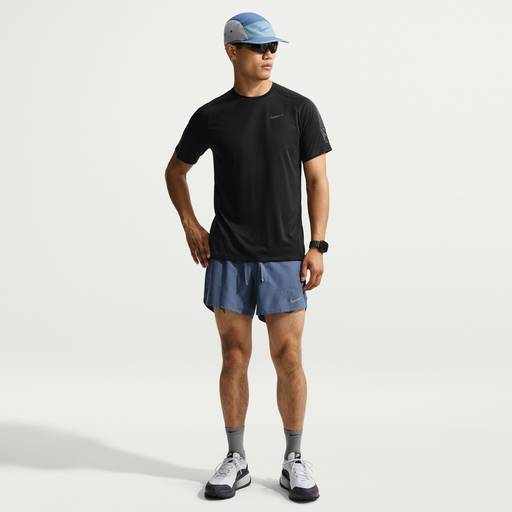 Nike Stride - Men's Dri-FIT Winterised Short-Sleeve Running Top