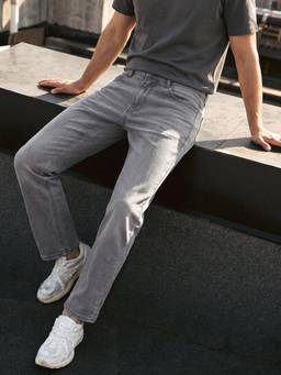 The Indian Garage Co - Men Slim Fit Solid Mid-Rise Jeans-Grey