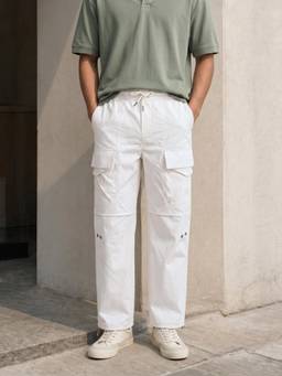 The Indian Garage Co - Men Relaxed Fit Solid Flap Pocket Mid-Rise Cargo-White