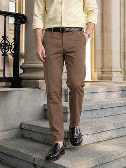 The Indian Garage Co - Men Slim Fit Solid Mid-Rise Chinos-Brown