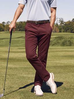 The Indian Garage Co - Men Regular Fit Solid Mid-Rise Chinos-Maroon