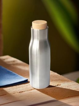UMAI - Insulated Stainless Steel Water Bottle With Wood Lid 500ml