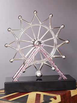 Aarvi Decor - Newton Cradle Balancing Silver Wheel Figurine