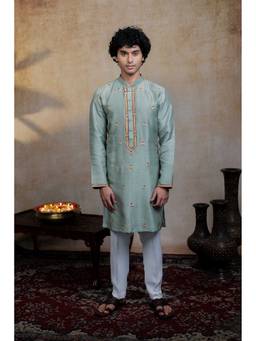 HILO DESIGN - Kalika Green Silk Embroidered Kurta