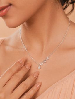 925 SILLER - 925 Pure Silver White Elegant Clover Pearl Drop Necklace