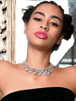 Odette - Women White Metal Necklace