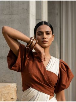 Mitali Jain - Brown Ember Wood Bangle Stack - Pack of 3 (2.4)