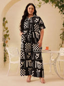 Black color option, Sold out, Currently selected
