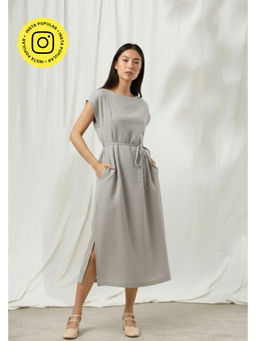 Doodlage - Erna Grey Midi Dress with Belt