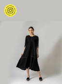 Black color option, Sold out, Currently selected