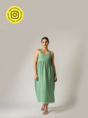 Green color option, Sold out, Currently selected