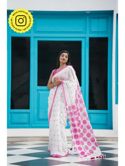Ethnic Elements - White Mul Cotton Checked Saree Without Blouse