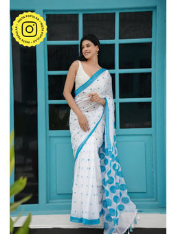 Ethnic Elements - White Crushed Tissue Embroidery Saree Without Blouse