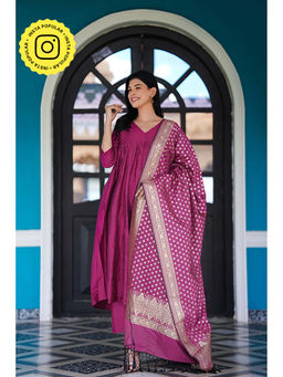 Ethnic Elements - Cotton Silk Kurta and Pant with Dupatta